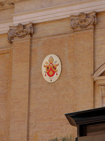 Fotos Emblem an der Fassade | Rom