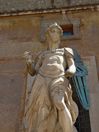 Statuen