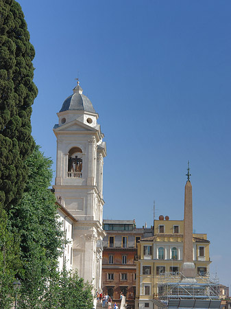 S. Trinita dei Monti mit Obelisk