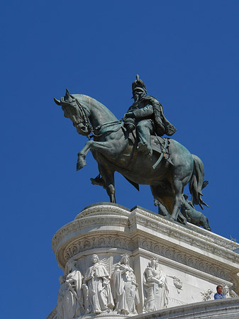 Foto Bronzestatue von Victor Emmanuel