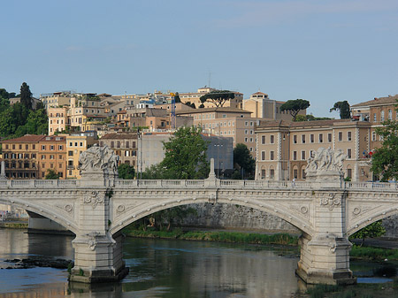 Fotos Blick zur Ponte Vittorio Emanuele II | Rom