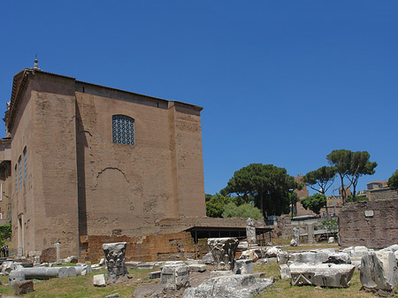 Curia Iulia