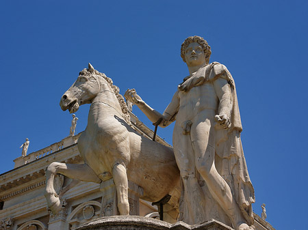 Foto Statuen der Dioskuren
