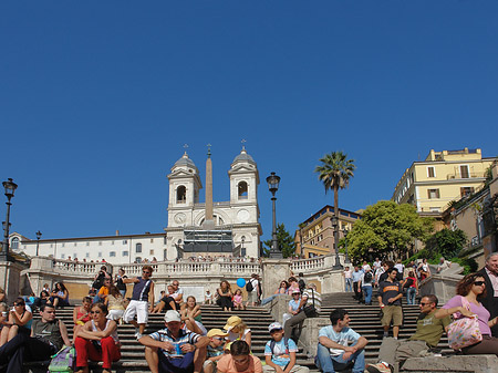 Treppe mit Kirche